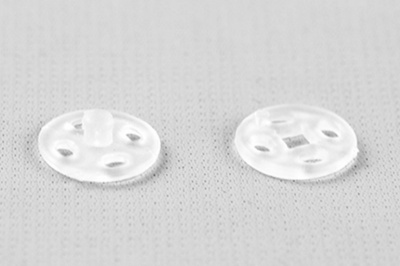 Кнопки пришивные пластиковые 10 мм, блистер 24шт, цв.-прозрачные - купить в Сарапуле. Цена: 48.41 руб.